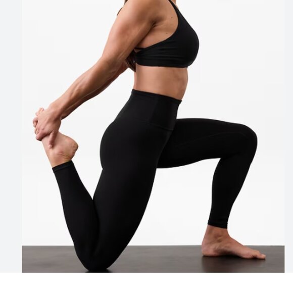 Athleta Pants - Athleta ultra high rise elation tight Black Leggings small pockets